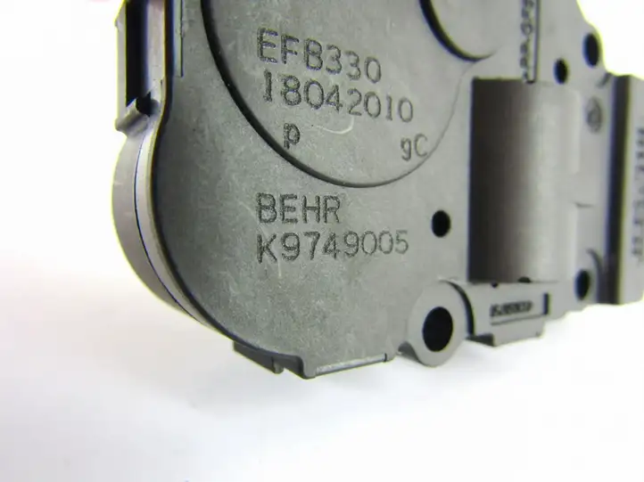 Audi A4 S4 B8 8K (2007 - 2011) Двигатель задвижки потока воздуха — фото 4