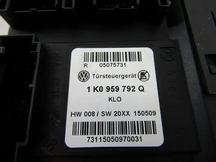 Volkswagen Touran I (2003 - 2010) Стеклоподъемник передней двери — фото 4