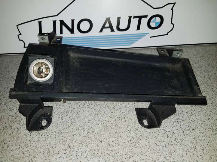 BMW 5 E39 (1996 - 2003)  51168159694 Прикуриватель