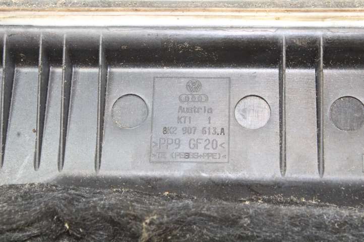 Audi A5 (2007 - 2011)  8K2907613A Крышка ящика предохранителей