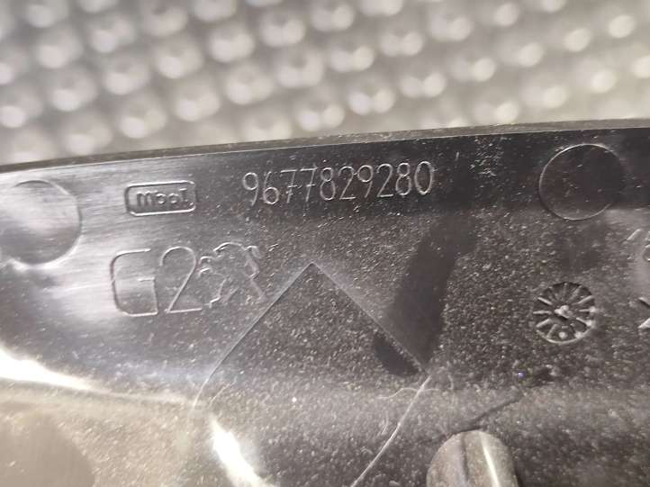 Peugeot 308 (2007 - 2013)  9677829180 Отделка зеркала заднего вида
