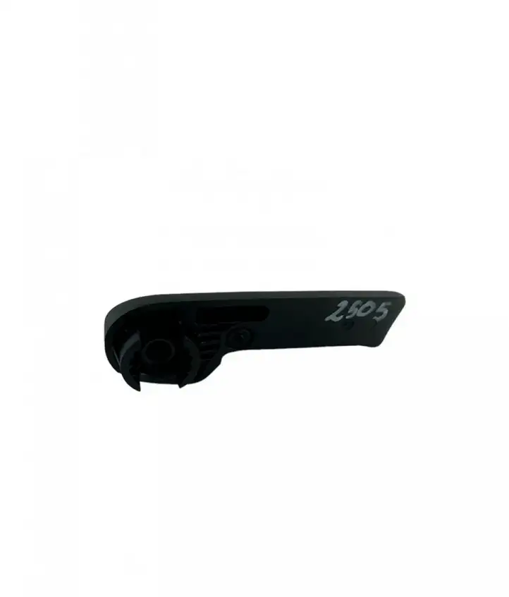 Volkswagen Caddy (2004 - 2010) Ручка открытия капота — фото 2