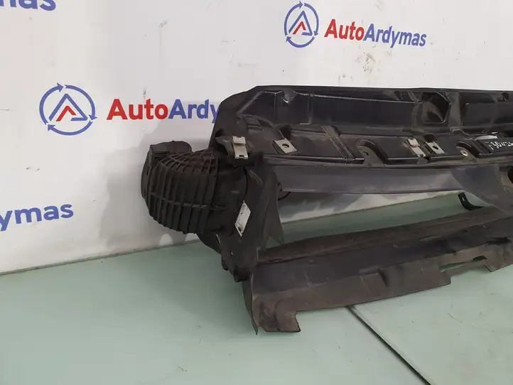 BMW 3 F30 F35 F31 (2012 - 2018) 51747255413 Дефлектор воздуха — фото 3