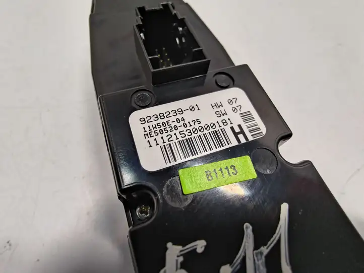 BMW 5 F10 F11 (2009 - 2016) 9238239 Блок кнопок стеклоподъемников — фото 3