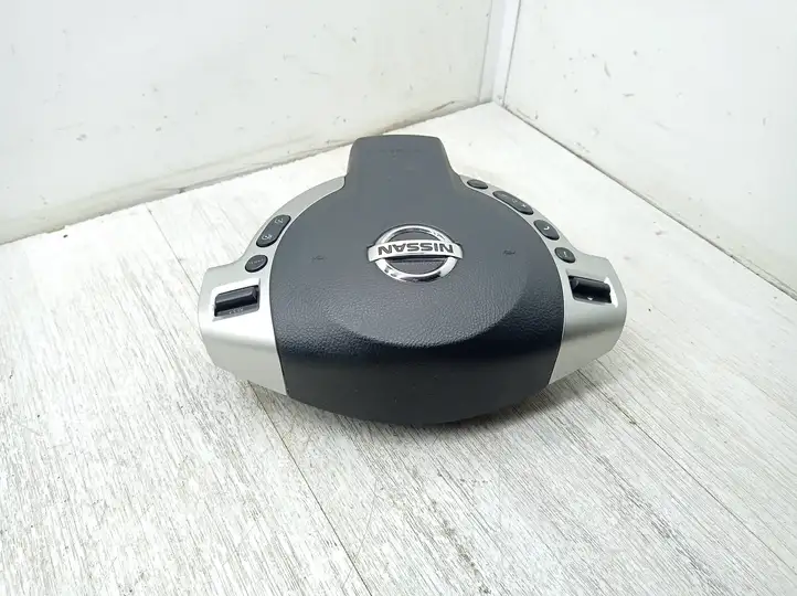 Nissan Qashqai (2010 - 2013) Bampt11746 Подушка безопасности руля — фото 3