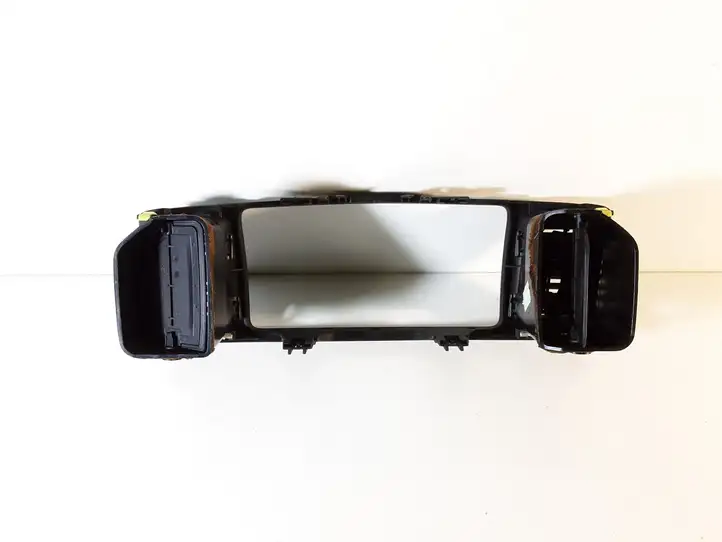 Toyota Corolla E120 E130 (2000 - 2004) Центральный воздушный дефлектор — фото 2