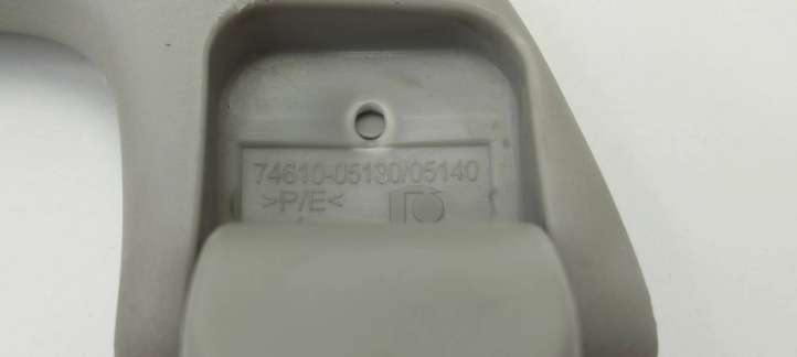 Toyota Avensis T270 (2009 - 2012)  7461005130 Набор ручек для потолка