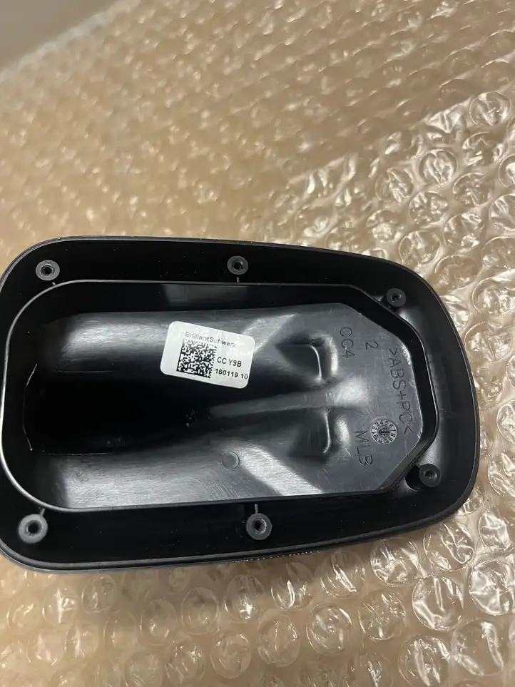 Audi A1 (2019 - ) 16011910 GPS антенна — фото 2