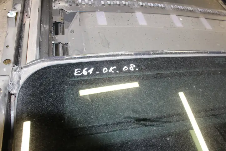 BMW 5 E60 E61 (2004 - 2010) 10003323C Комплект люка крыши — фото 4