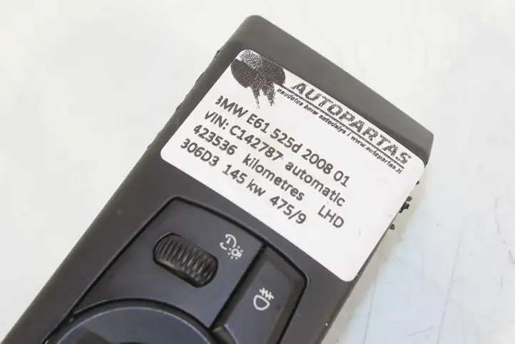 BMW 5 E60 E61 (2004 - 2010) 6988565 Включатель фонарей — фото 3