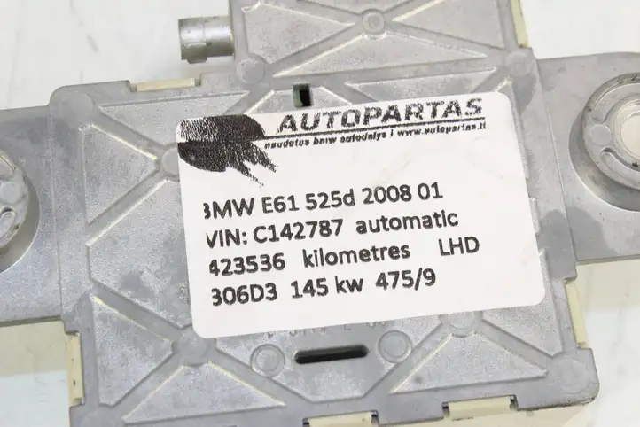BMW 5 E60 E61 (2004 - 2010) 21367510 Усилитель антенны — фото 2