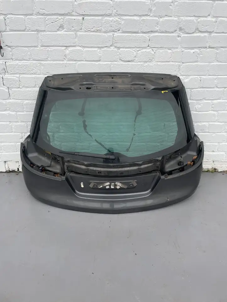Opel Insignia A (2008 - 2017) Крышка багажника — фото 1