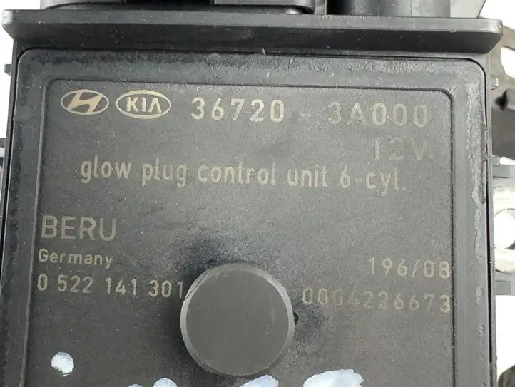 Hyundai ix 55 (2006 - 2012) 367203a000 Реле накала свечей — фото 4