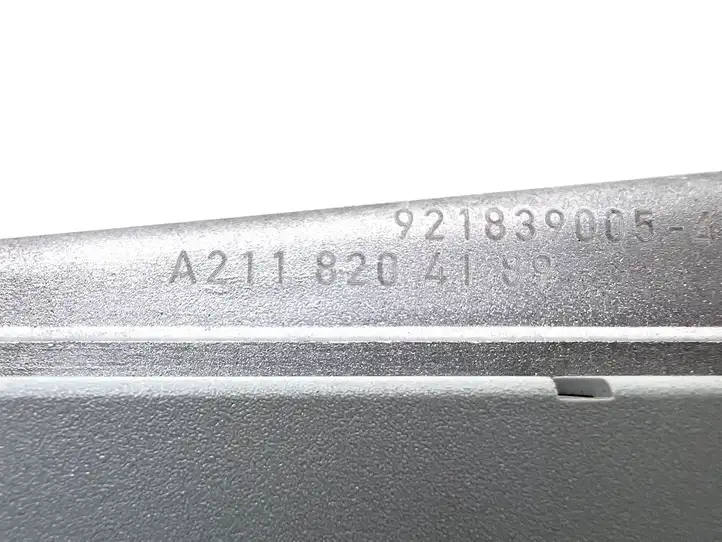 Mercedes-Benz E W211 (2002 - 2009) A2118204189 Усилитель антенны — фото 8