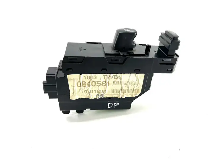 Volvo XC90 (2002 - 2006) 9401805 Кнопка стеклоподъемников — фото 3