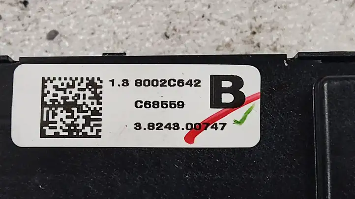 Mitsubishi Outlander (2018 - 2021) 8002C642 Блок кнопок на панели — фото 2