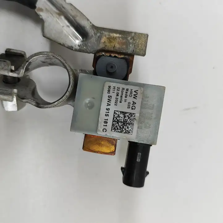 Volkswagen Golf VIII (2019 - ) 5WA915181C Минусовой провод аккумулятора — фото 7