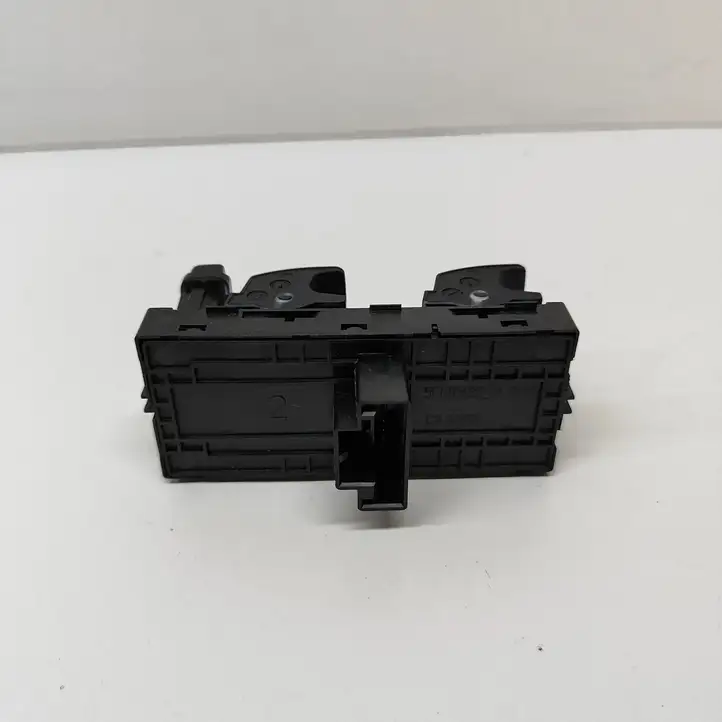 Skoda Octavia Mk3 (5E) (2013 - 2019) 5E0959857A Блок кнопок стеклоподъемников — фото 3