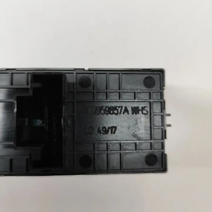 Skoda Octavia Mk3 (5E) (2013 - 2019) 5E0959857A Блок кнопок стеклоподъемников — фото 8