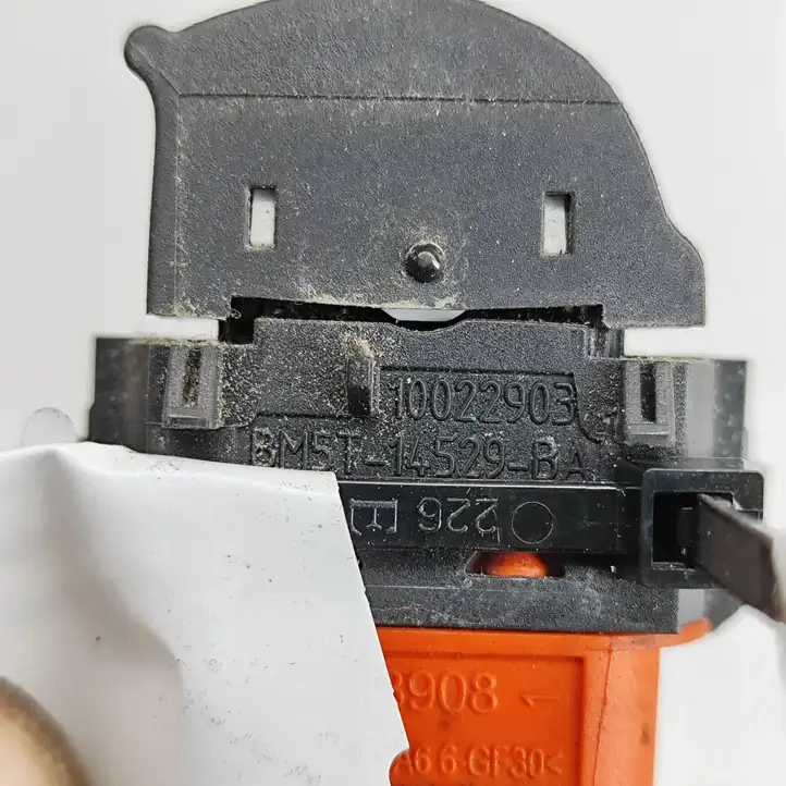 Ford Focus (2011 - 2015) BM5T14529BA Кнопка стеклоподъемников — фото 6