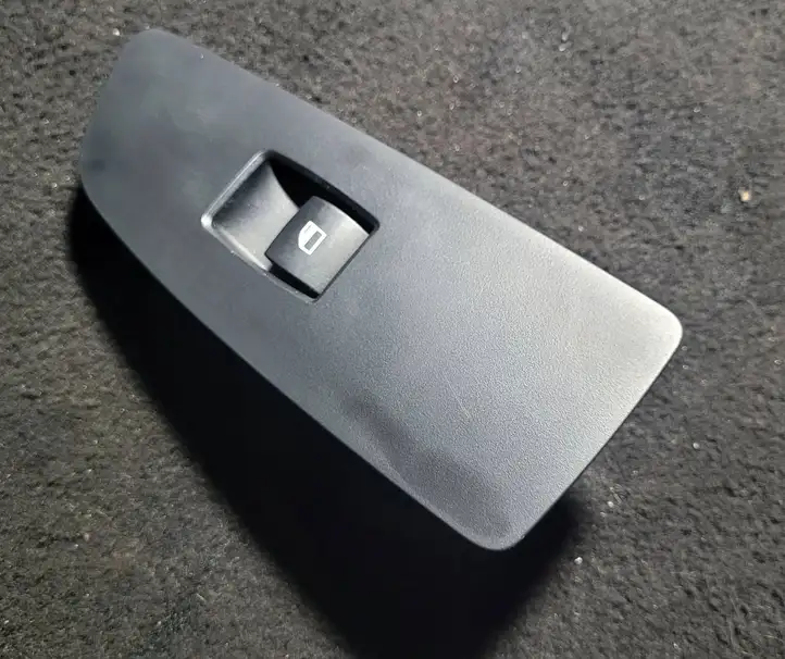 BMW 3 E92 E93 (2005 - 2014) 6935534 Кнопка стеклоподъемников — фото 1