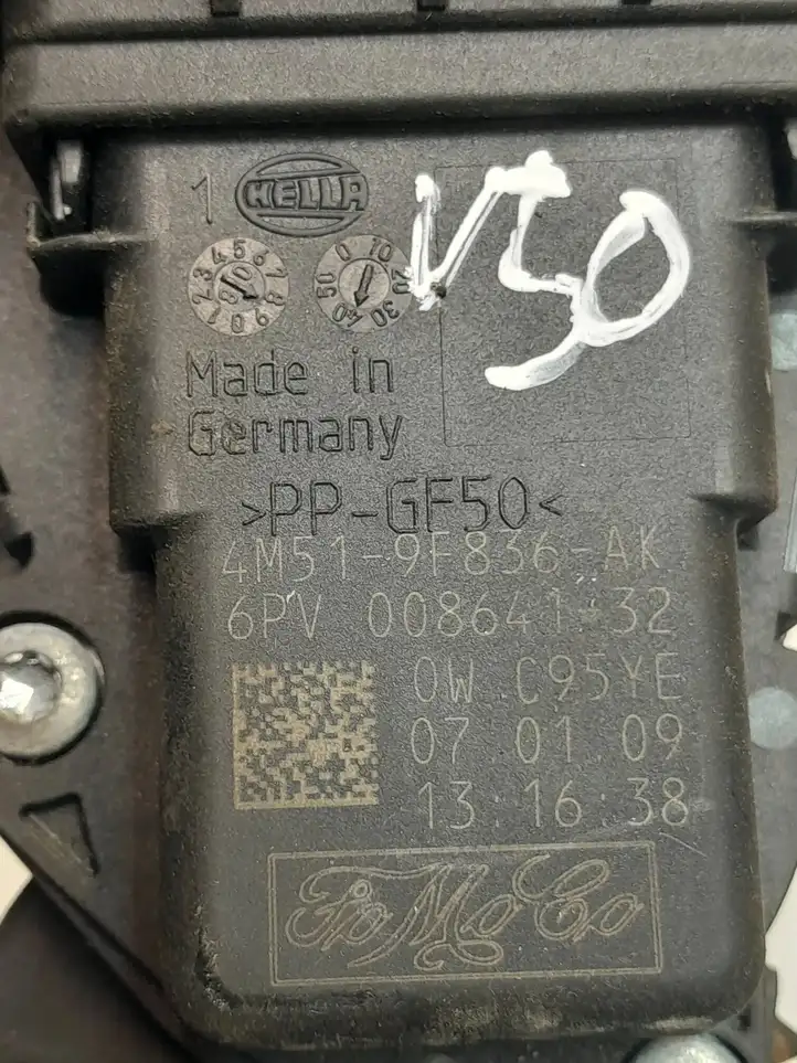Volvo V50 (2004 - 2008) 4M519F836AK Педаль акселератора — фото 3