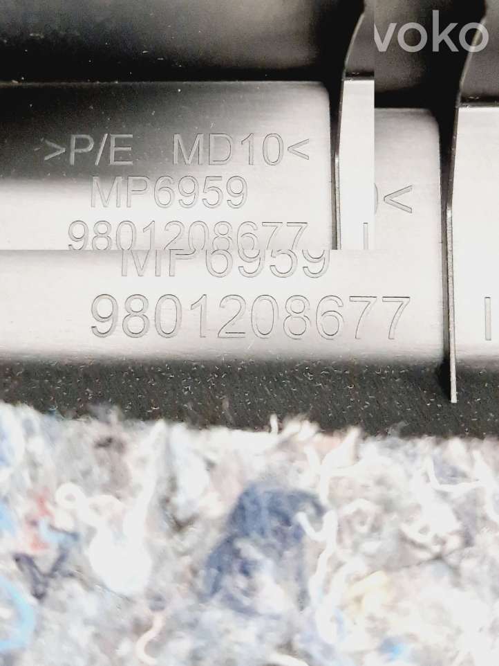 Peugeot 308 (2013 - 2021)  9801208677 Отделка крышки багажника (комплект)