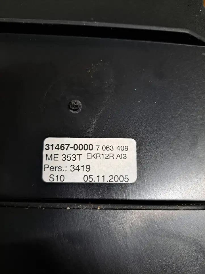 BMW 5 E60 E61 (2004 - 2010) 314670000 Прочие детали салона — фото 3