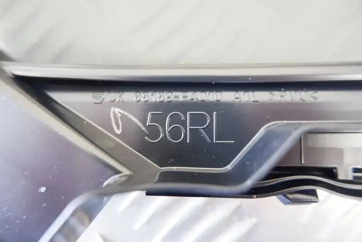 Toyota C-HR I (2016 - 2022) 68124F4020 Форточка двери — фото 2