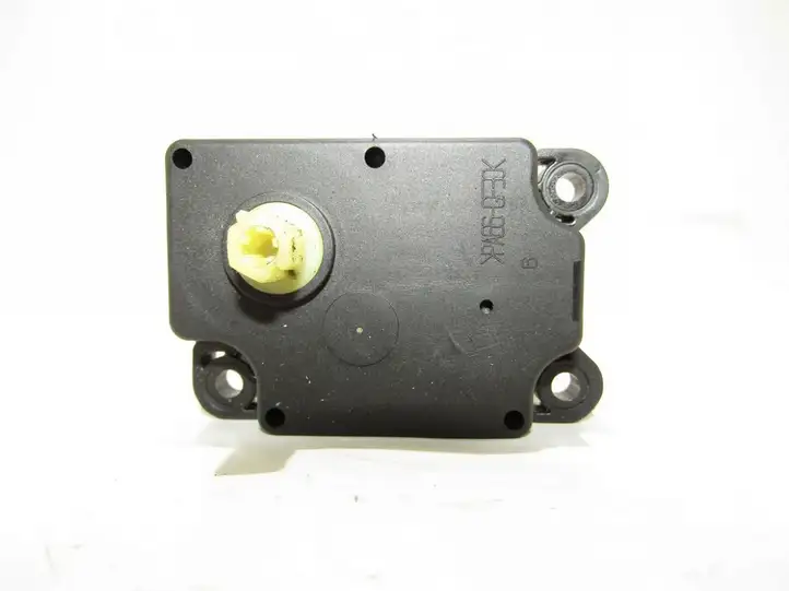 Volvo S80 (2006 - 2009) Двигатель задвижки потока воздуха — фото 2