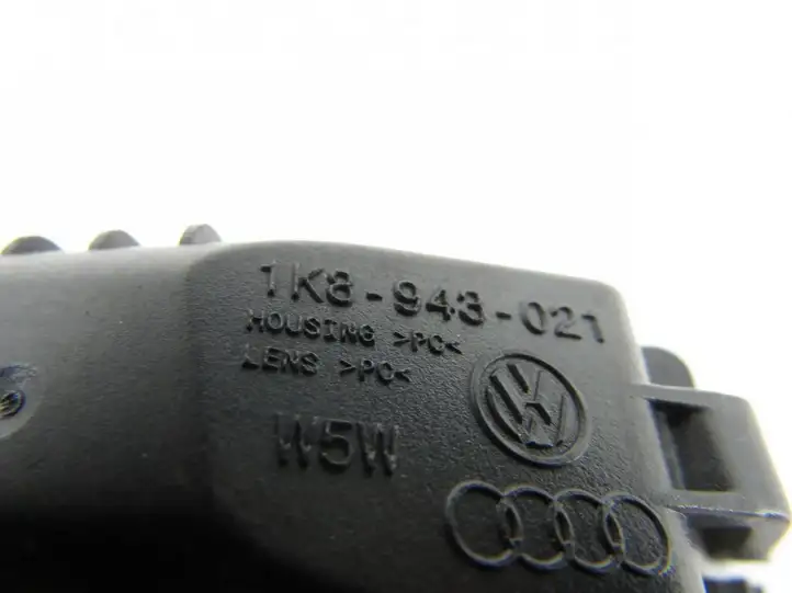 Volkswagen Golf VI (2009 - 2013) Подсветка номера — фото 4