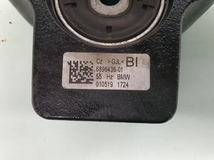 BMW 3 G20 G21 (2019 - ) 6896436 Кронштейн заднего редуктора — фото 3