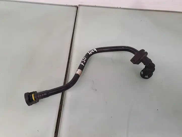 BMW 3 F30 F35 F31 (2012 - 2018) 7602020 Шланг сапуна — фото 1