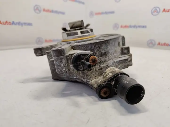 BMW 7 F01 (2008 - 2016) 11668605976 Вакуумный насос — фото 2