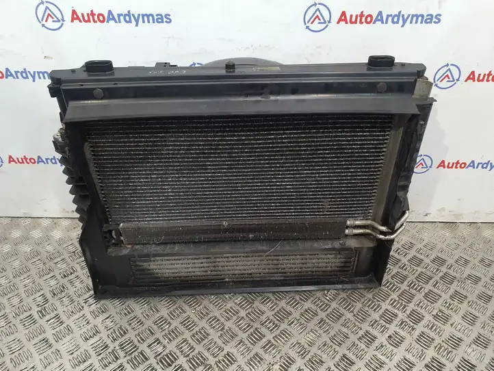 BMW 5 E60 E61 (2004 - 2010) 17427789824 Комплект радиаторов охлаждения — фото 6