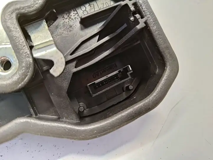 BMW 3 F30 F35 F31 (2012 - 2018) 7202148 Замок задней двери — фото 4