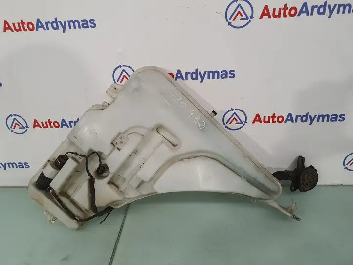 BMW 3 F30 F35 F31 (2012 - 2018) 61667241672 Бачок омывателя стекла — фото 1