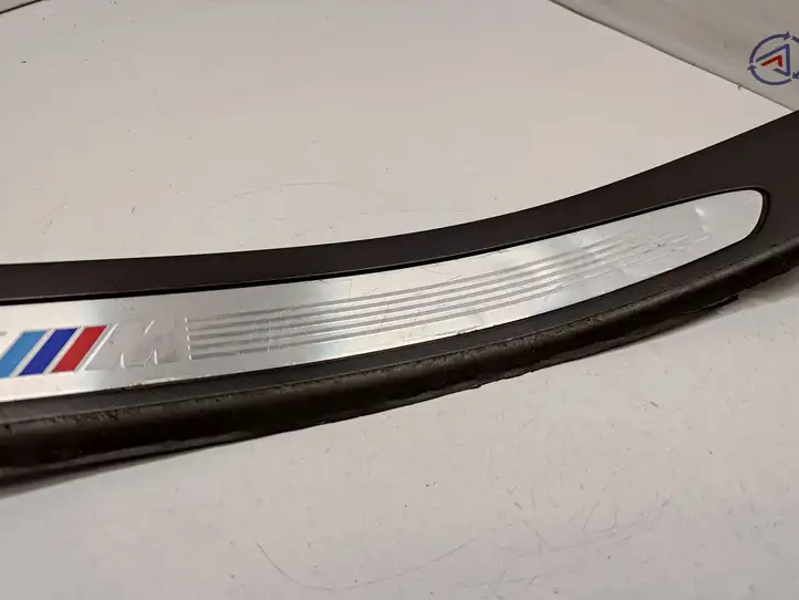BMW 5 E60 E61 (2004 - 2010) 51477897245 Внутренняя отделка заднего порога — фото 3