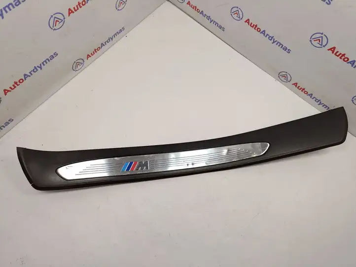 BMW 5 E60 E61 (2004 - 2010) 51477897245 Внутренняя отделка заднего порога — фото 1