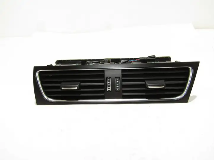 Audi A4 S4 B8 8K (2007 - 2011) Центральный воздушный дефлектор — фото 8