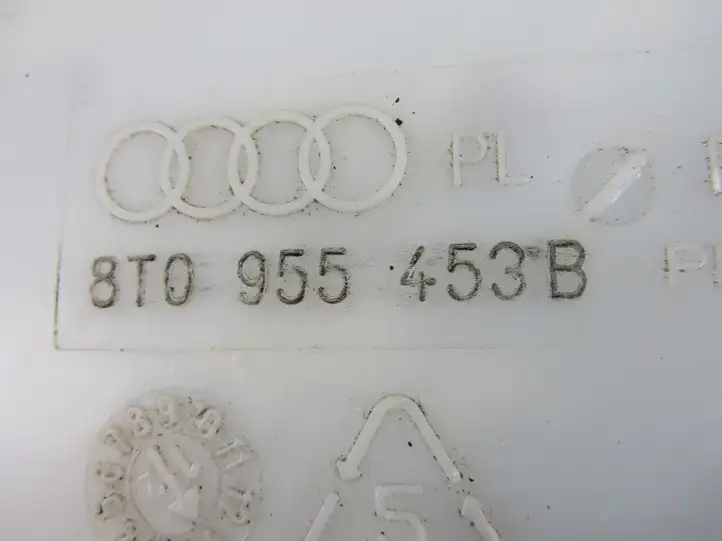 Audi A4 S4 B8 8K (2007 - 2011) Бачок омывателя стекла — фото 1