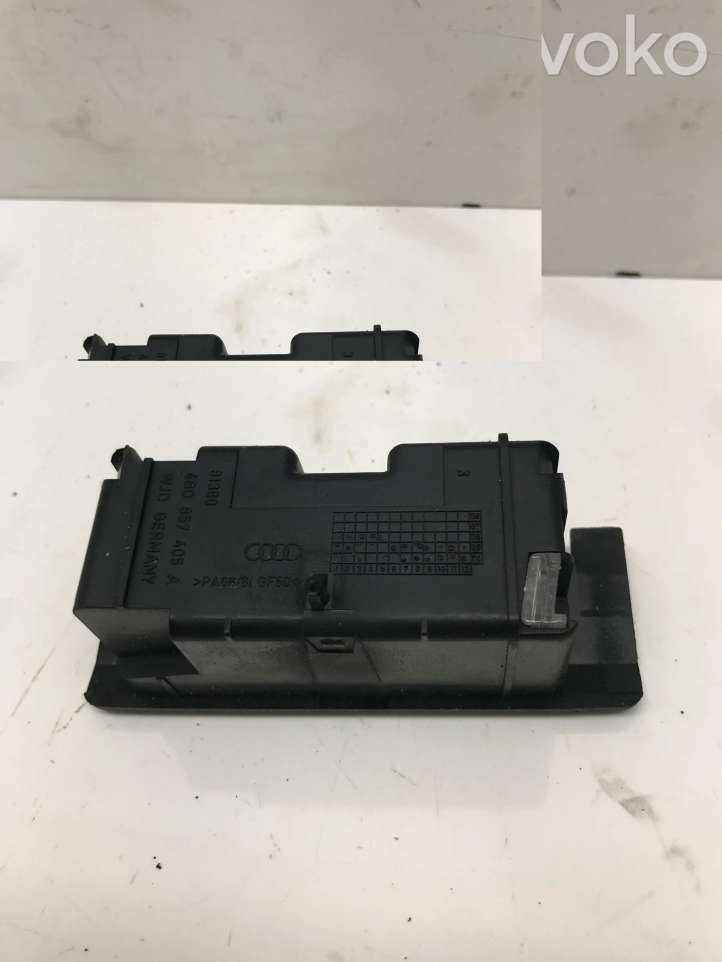 Audi A6 (2004 - 2008)  4B0857405A Пепельница двери
