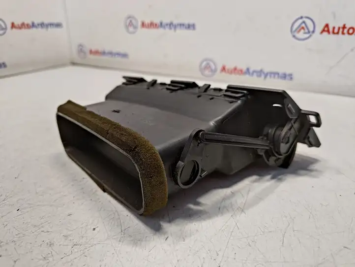 BMW 5 E60 E61 (2004 - 2010) 64226910732 Боковой воздушный дефлектор — фото 2