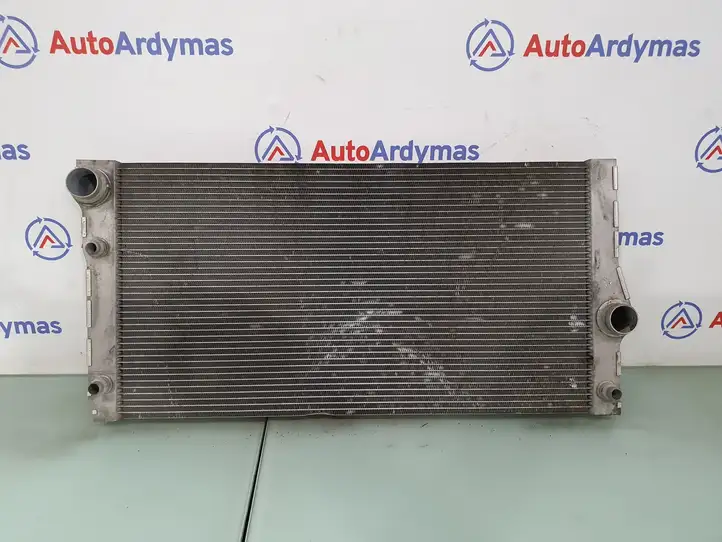 BMW 5 F10 F11 (2009 - 2016) 17117562586 Радиатор охлаждающей жидкости двигателя — фото 1