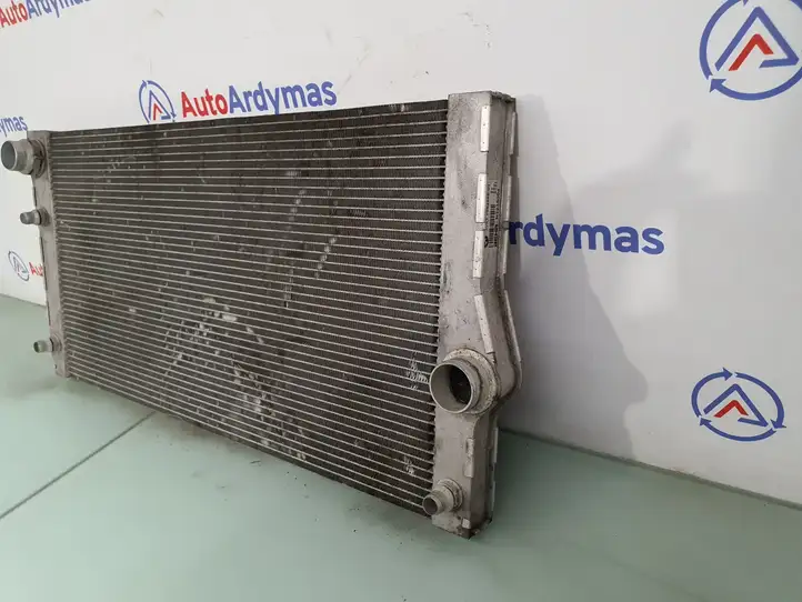 BMW 5 F10 F11 (2009 - 2016) 17117562586 Радиатор охлаждающей жидкости двигателя — фото 2