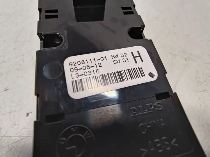 BMW 3 F30 F35 F31 (2012 - 2018) 9208111 Блок кнопок стеклоподъемников — фото 2