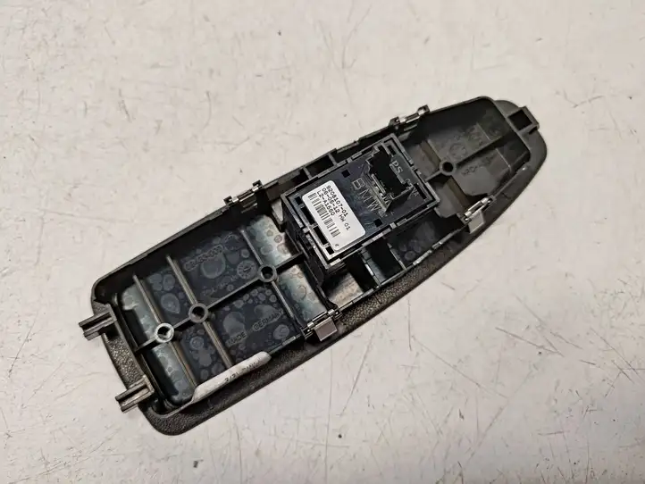 BMW 3 F30 F35 F31 (2012 - 2018) 9208107 Блок кнопок стеклоподъемников — фото 3