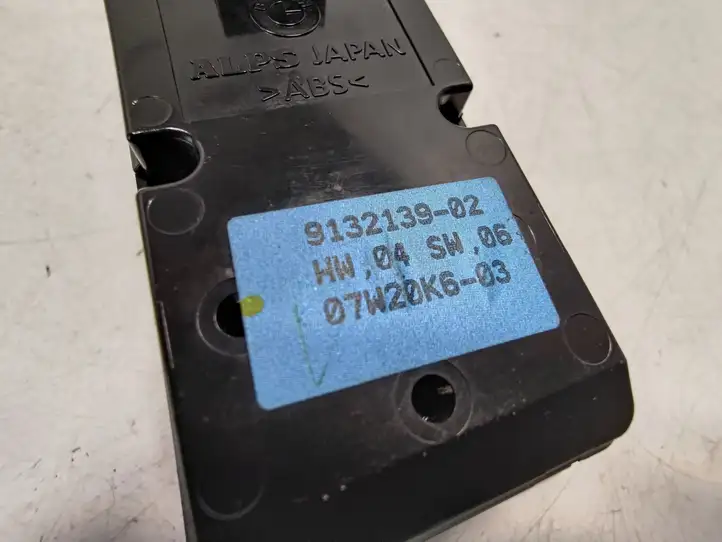 BMW 3 E90 E91 (2005 - 2012) 9132139 Кнопка стеклоподъемников — фото 3