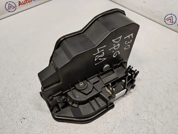 BMW 3 F30 F35 F31 (2012 - 2018) 7229460 Замок задней двери — фото 2