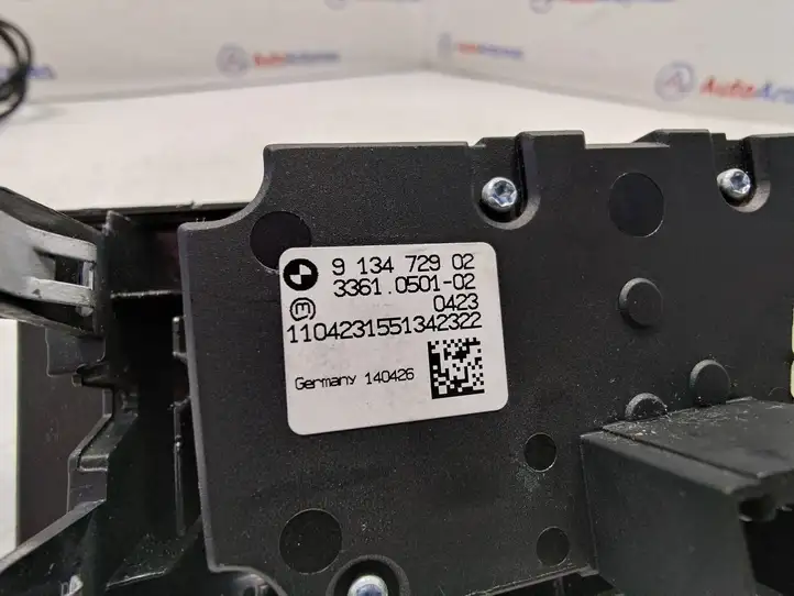 BMW X5 E70 (2006 - 2013) 9134729 Включатель фонарей — фото 3